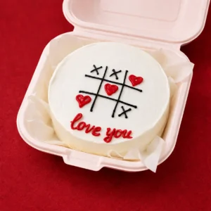 Tic Tac Toe Valentine Bento Cake