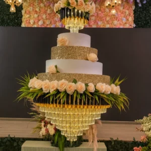 Golden Chandelier Royal Cake